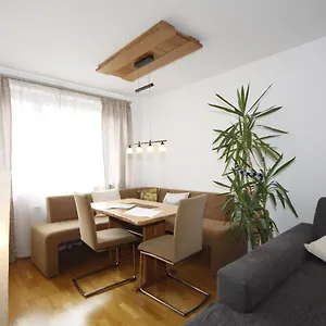apartment-top-15.soldenhotels.net/