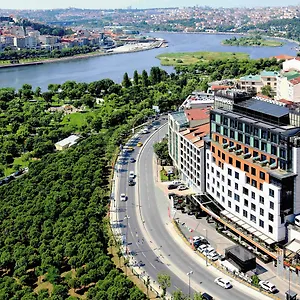 5* فندق موڤنبيك القرن الذهبي - إسطنبول