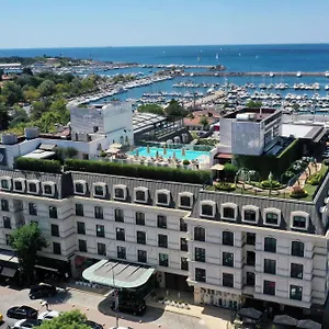 Wyndham Grand Kalamis Marina Стамбул
